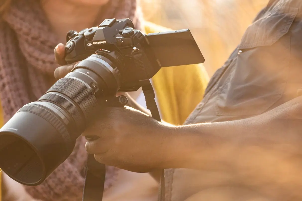 Essential safari equipment (2)